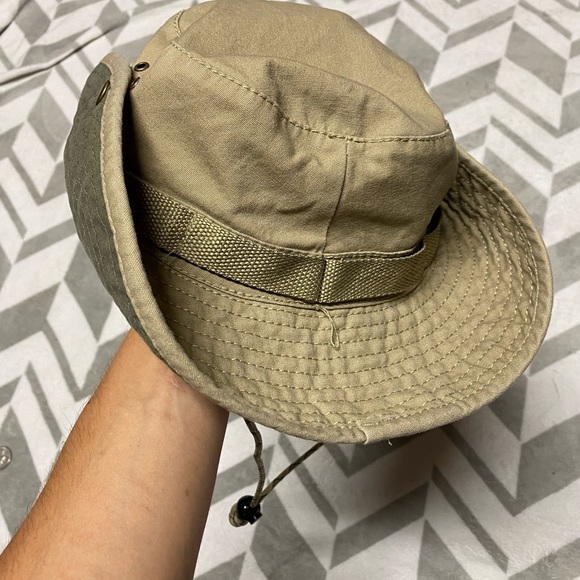 Swiss tech hat - Picture 2 of 4